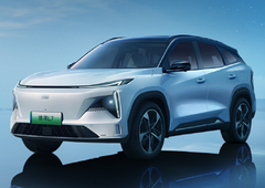 吉利汽车-银河L7